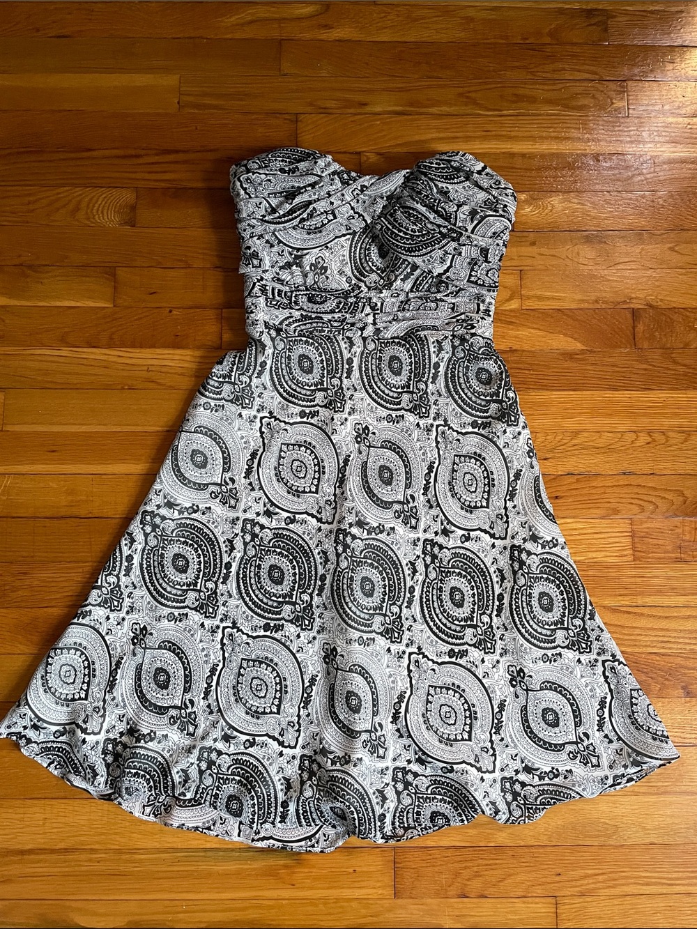 VENUS Black & White Strapless Printed A-Line Dress